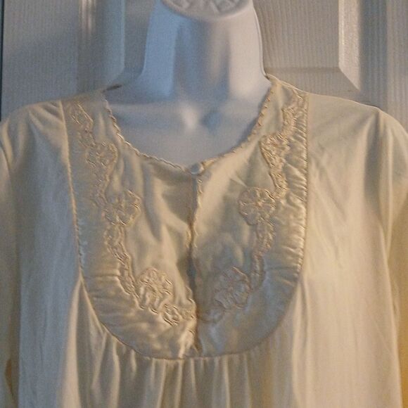Vintage ivory long  nightgown  Sz L - Picture 4 of 8